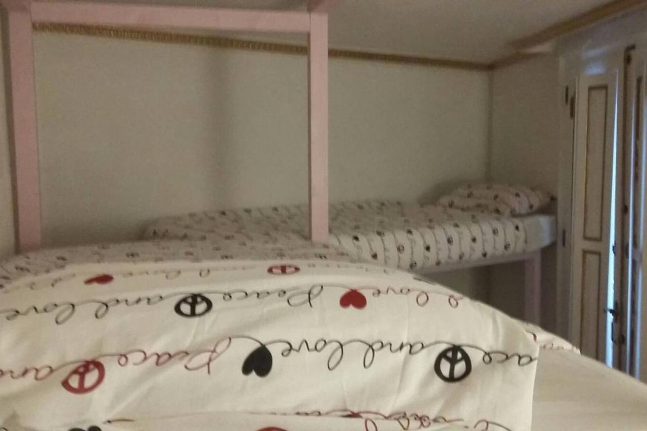 International Hostel Lapplandia B&B. Vigo Bagian luar foto